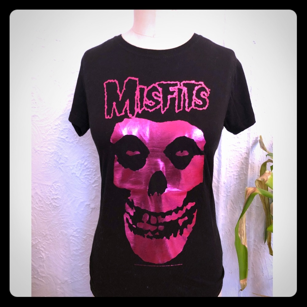 💀RARE! 💀 Pink foil Misfits logo Tshirt, official